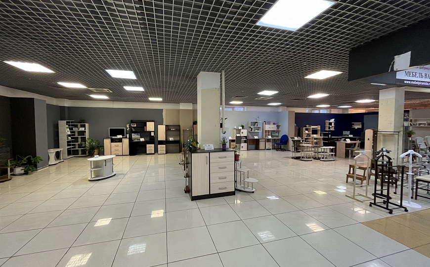 Сдам торговое помещение, 1150 м² фото