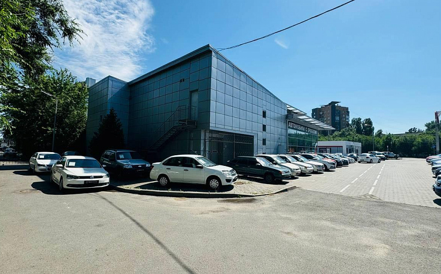 Автосалон под ключ 1 668,9 м² фото