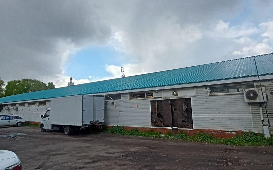 Продаётся торговый комплекс 1.337 м² с земельным участком. фото