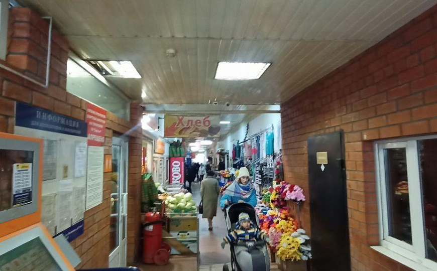 Продаётся торговый комплекс 1.337 м² с земельным участком. фото