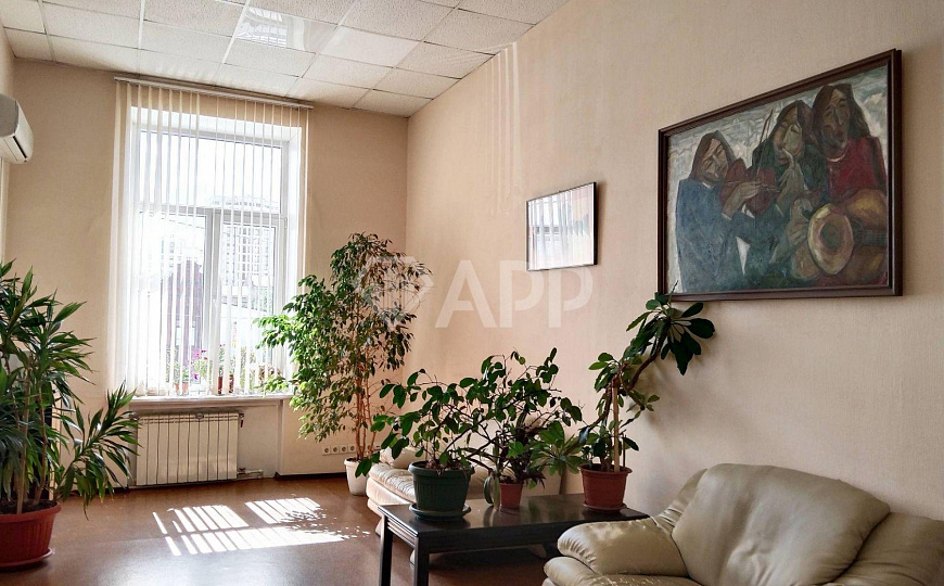 Продам 2-этажное здание, 307 м² фото