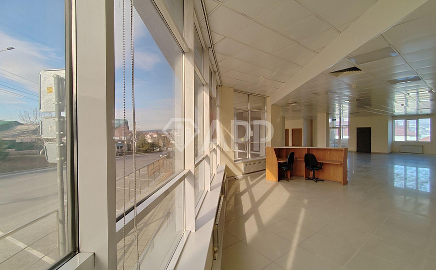 Продам помещение свободного назначения, 700 м² фото