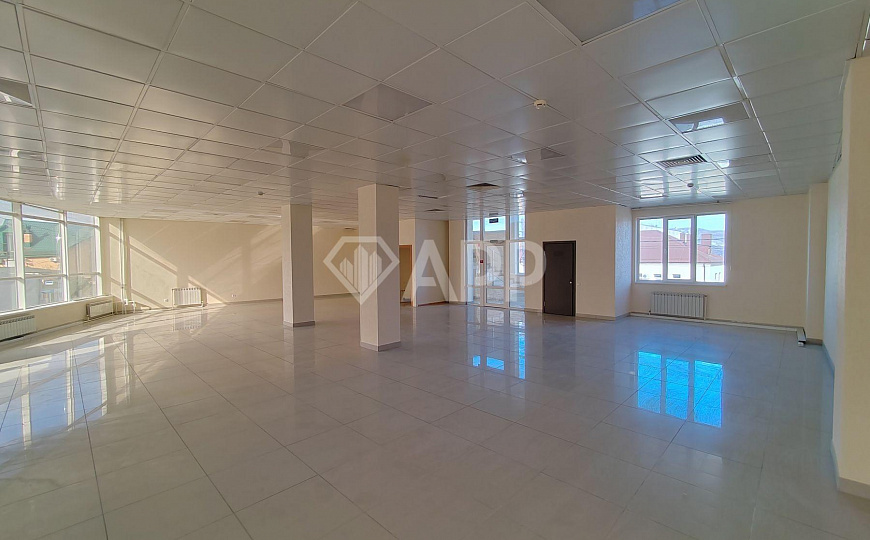 Продам помещение свободного назначения, 700 м² фото