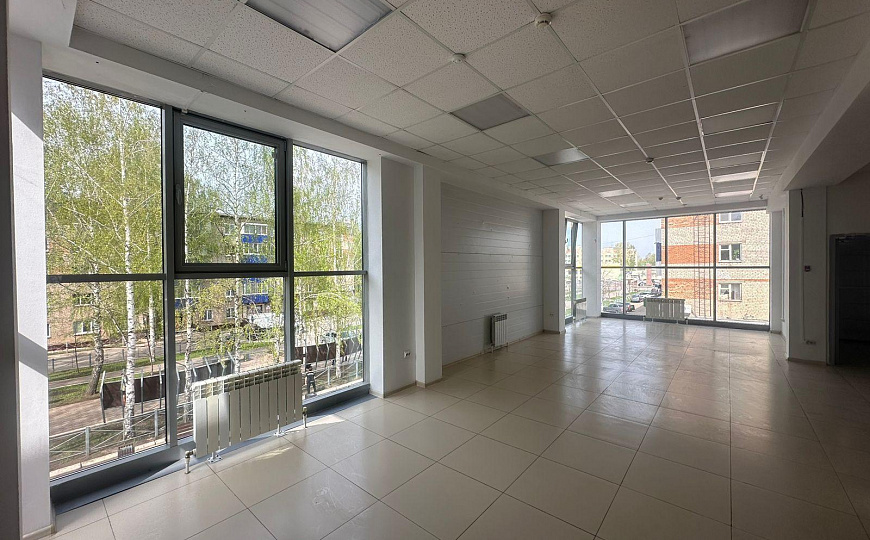 Помещение свободного назначения 180 м² фото