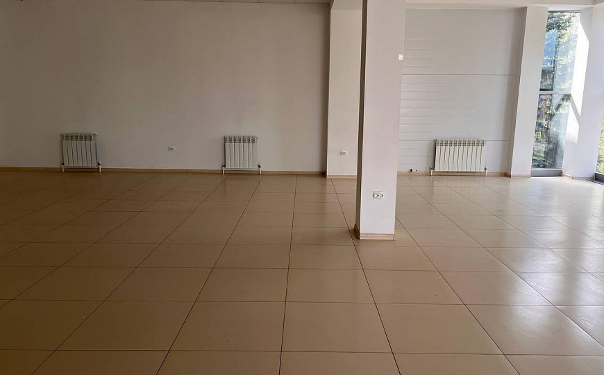 Помещение свободного назначения 180 м² фото