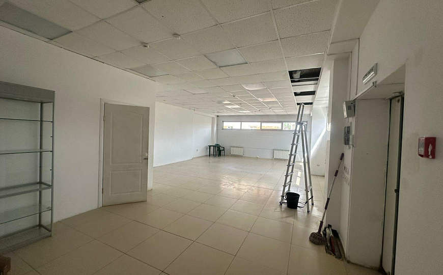 Помещение свободного назначения 180 м² фото