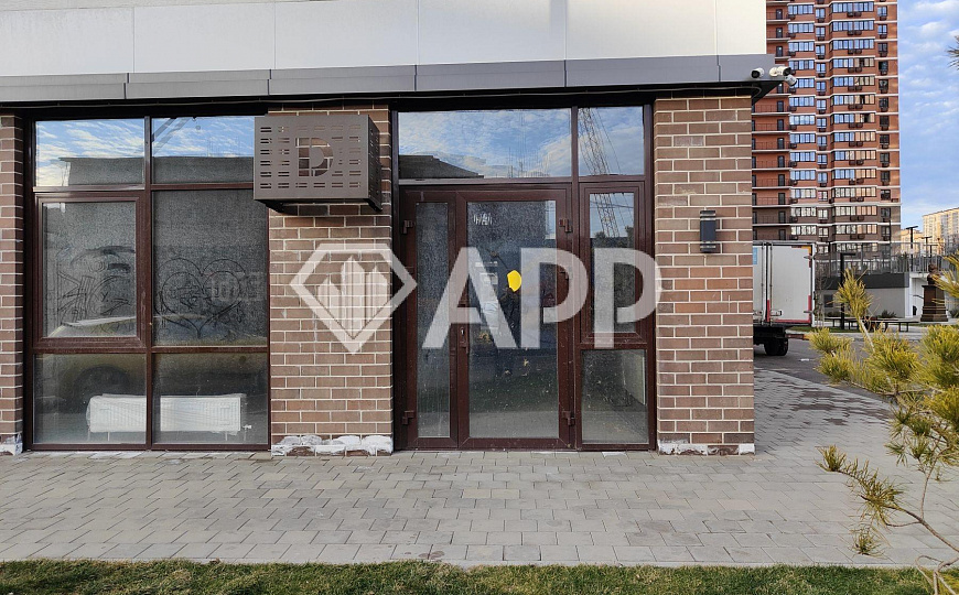 Продам торговое помещение, 71,5 м² фото