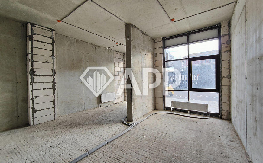 Продам торговое помещение, 71,5 м² фото