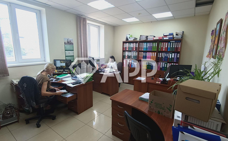 Сдам офисное помещение, 160 м² фото