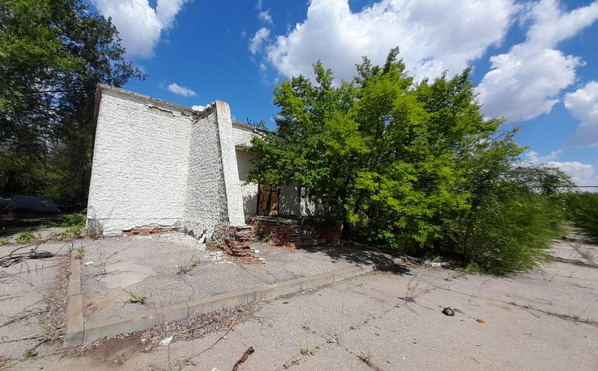 Склад, 8000 м, земля в собственности фото