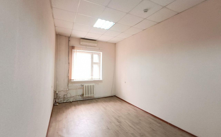 Офисное помещение в аренду, 82 м2 фото