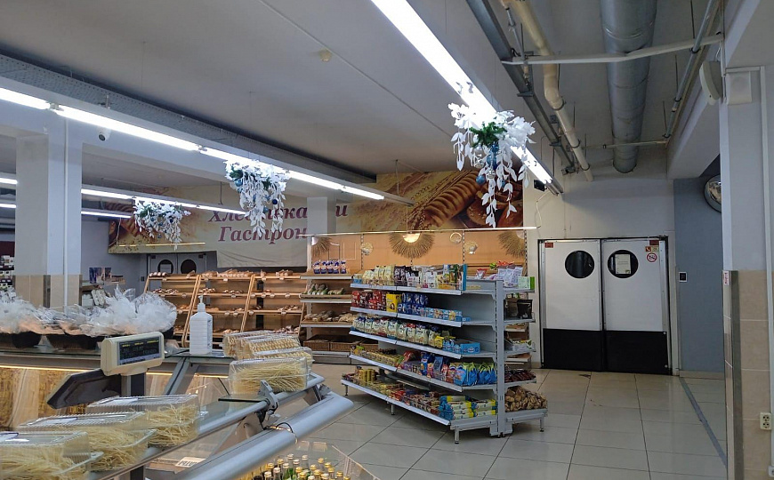 Сдаются торговые помещения до 500  м²  фото