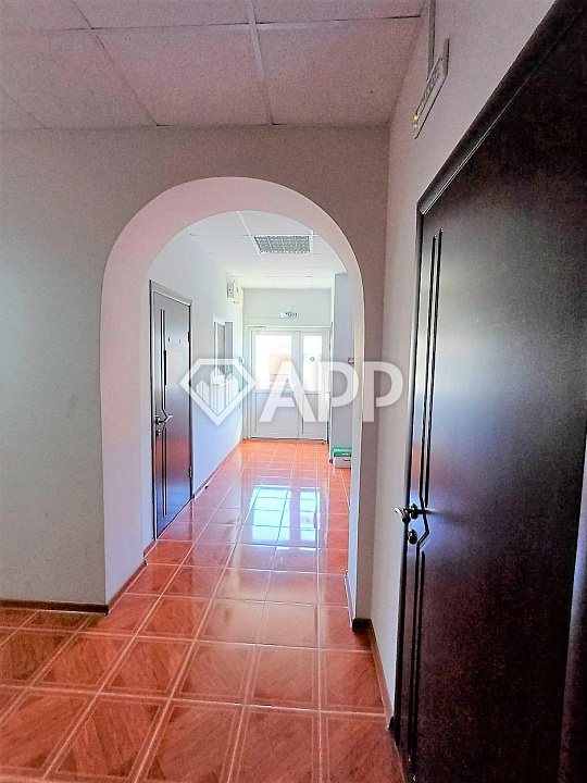 Продаю офисное здание , 550 м² фото