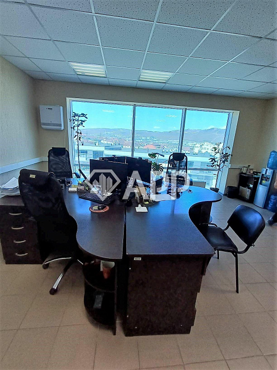 Продаю офисное здание , 550 м² фото
