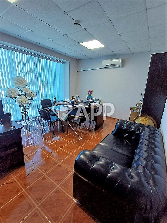 Продаю офисное здание , 550 м² фото