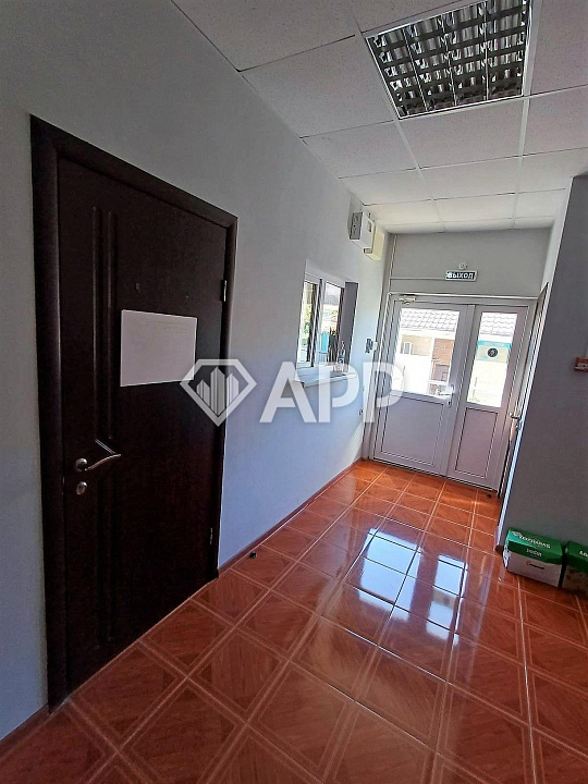 Продаю офисное здание , 550 м² фото