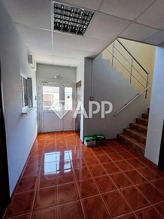 Продаю офисное здание , 550 м² фото