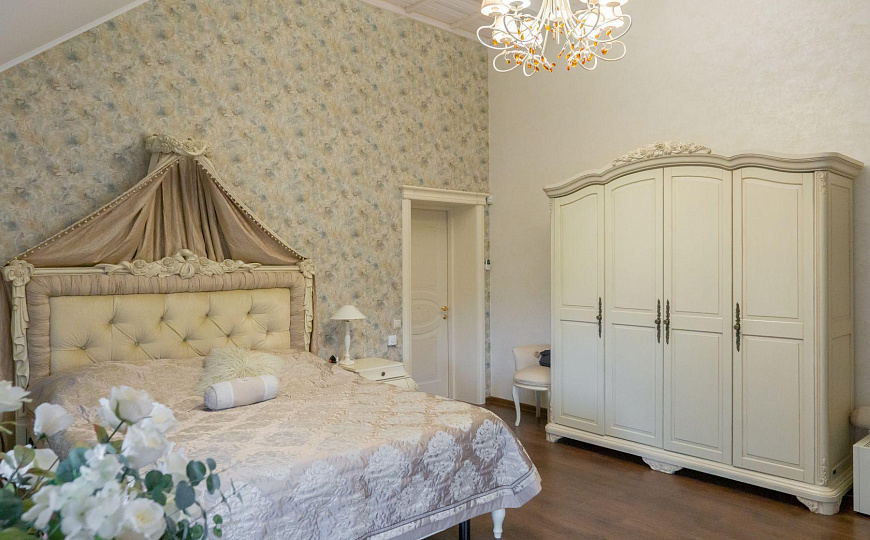 Продается шикарный частный жилой комплекс  410 м² фото