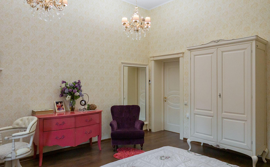 Продается шикарный частный жилой комплекс  410 м² фото