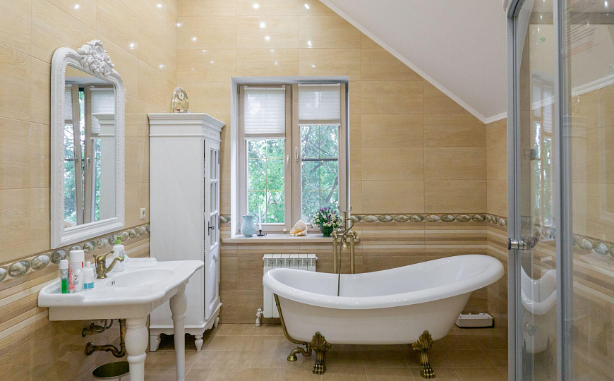 Продается шикарный частный жилой комплекс  410 м² фото