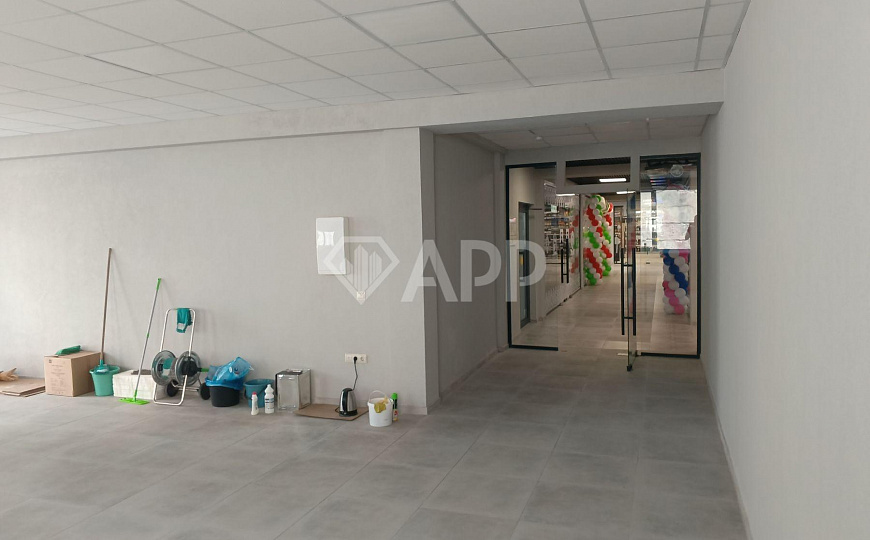 Сдам торговое помещение, 60 м² фото