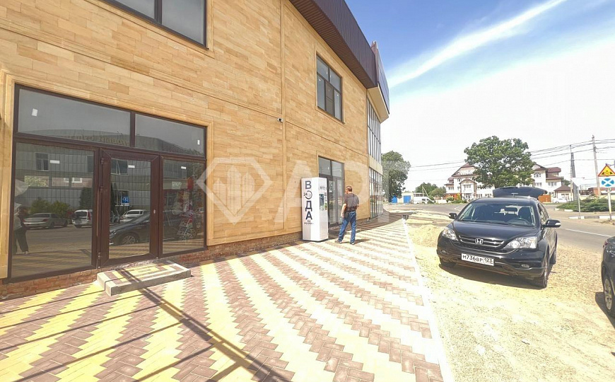 Продам торговое помещение, 560 м² фото