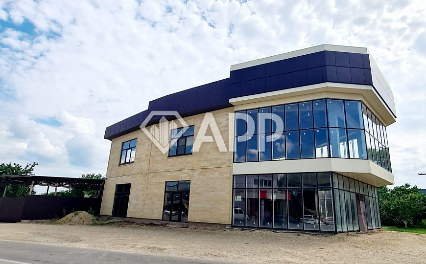 Продам торговое помещение, 560 м² фото