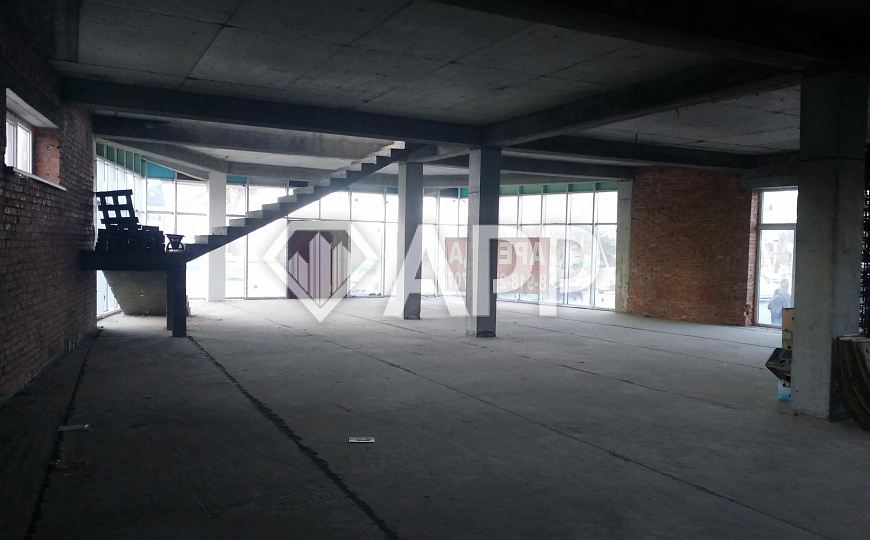 Продам торговое помещение, 560 м² фото
