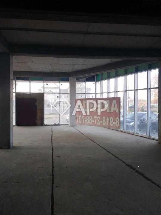 Продам торговое помещение, 560 м² фото