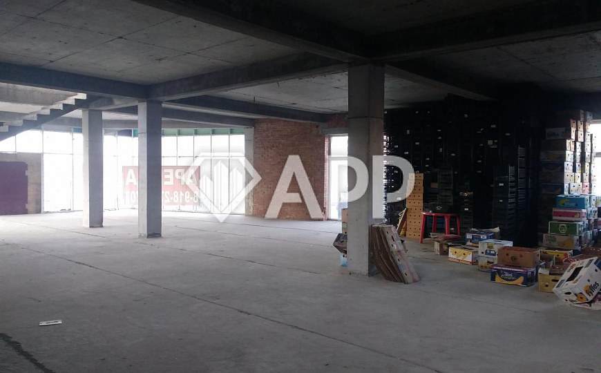 Продам торговое помещение, 560 м² фото