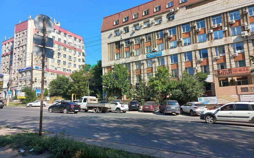 Помещение в бизнес-центре в с новым ремонтом. фото