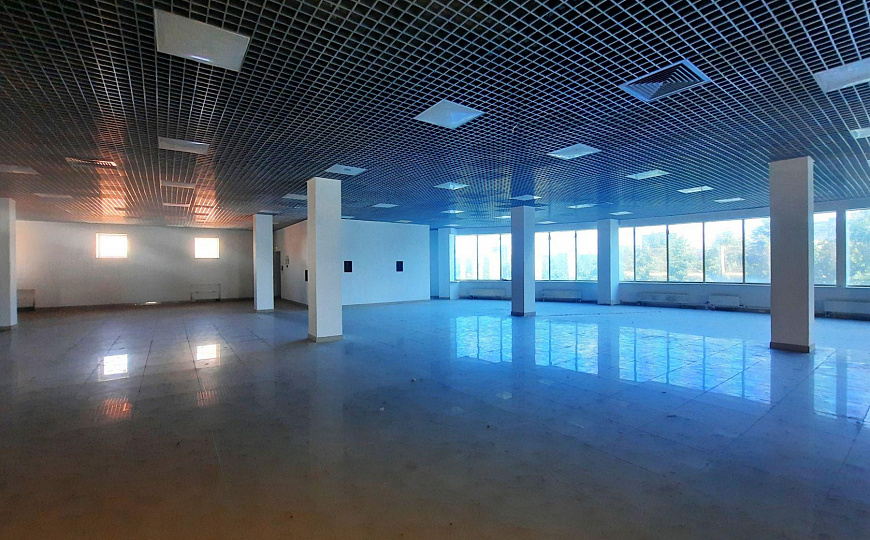 Сдам отдельно стоящее здание, 720 м² фото