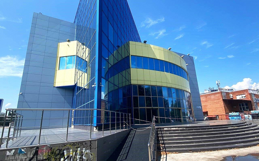 Сдам отдельно стоящее здание, 720 м² фото