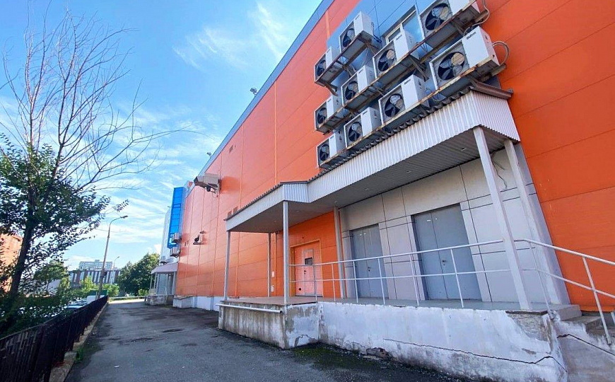 Сдам отдельно стоящее здание, 720 м² фото