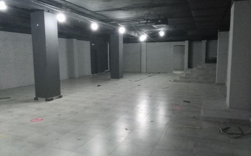 Помещение рядом с Ворошиловским ТЦ, трафик, 290 м² фото