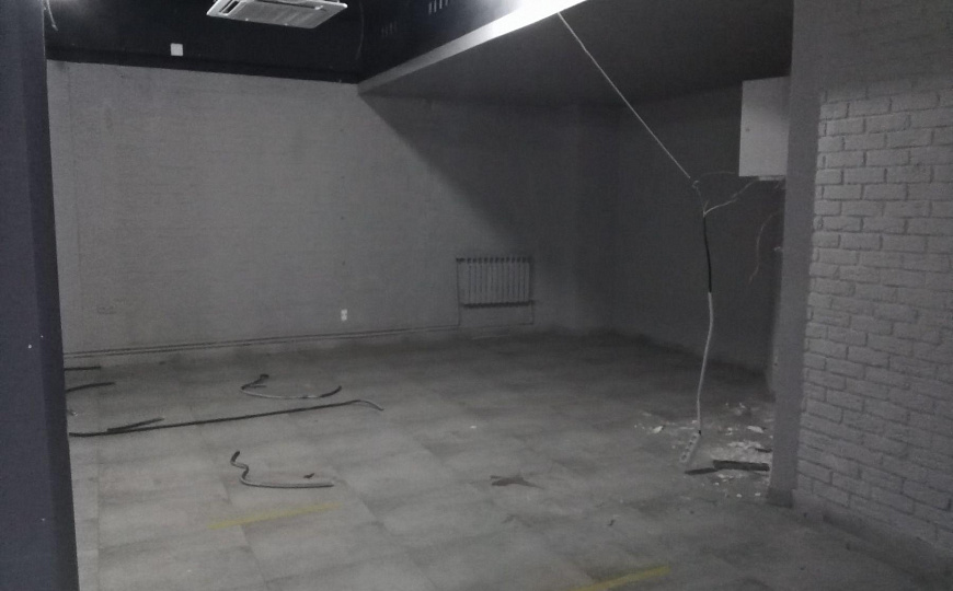 Помещение рядом с Ворошиловским ТЦ, трафик, 290 м² фото