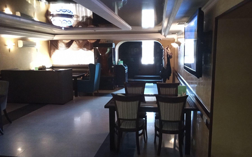 Помещение под кафе в крупном жилмассиве, трафик, 205 м² фото