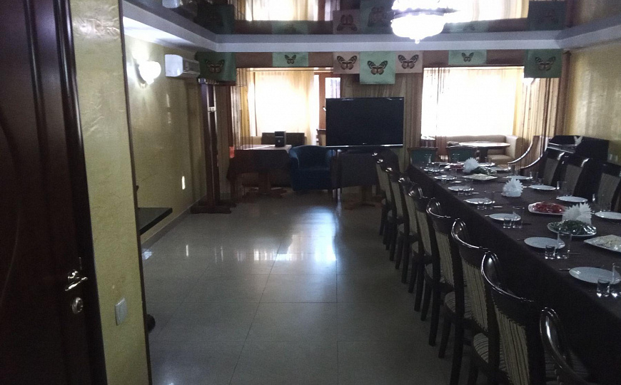 Помещение под кафе в крупном жилмассиве, трафик, 205 м² фото