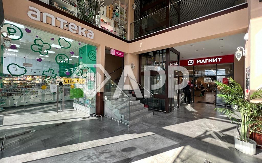 Сдам торговое помещение, 91 м² фото