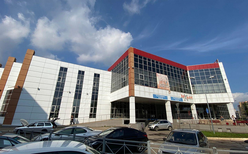 Сдам торговую площадь в ТЦ, 2 000 м² фото