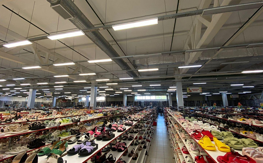 Сдам торговую площадь в ТЦ, 2 000 м² фото