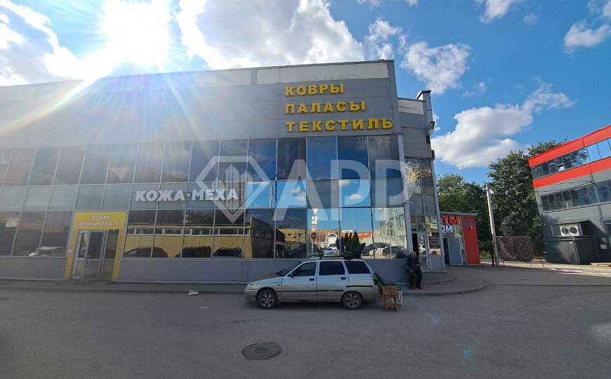 Сдам два этажа торгового центра, 921,8 м²/по частям фото