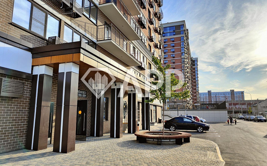 Продам торговое помещение, 98,9 м² фото