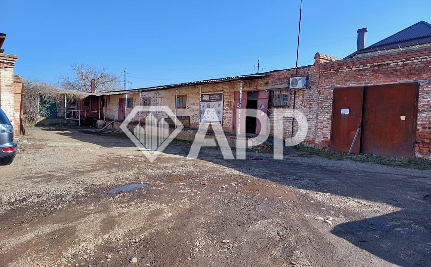 Продам производственное помещение, 710 м² и земельный участок 15 соток  фото