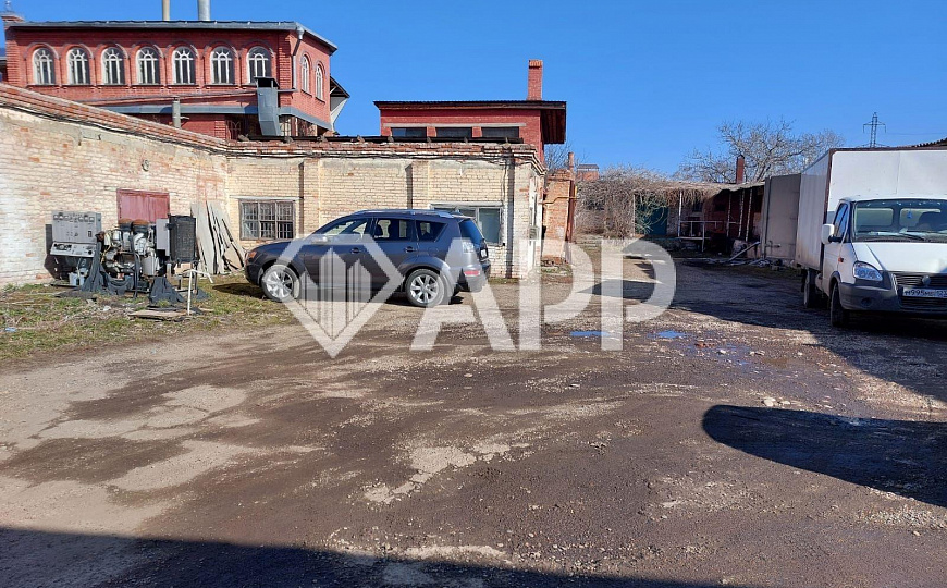 Продам производственное помещение, 710 м² и земельный участок 15 соток  фото