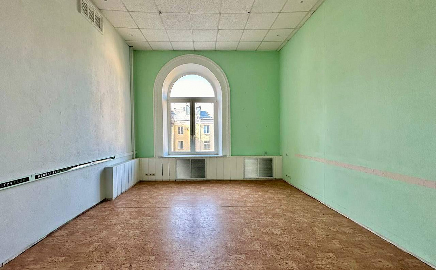 Продажа 5-ти этажного здания в центре города фото
