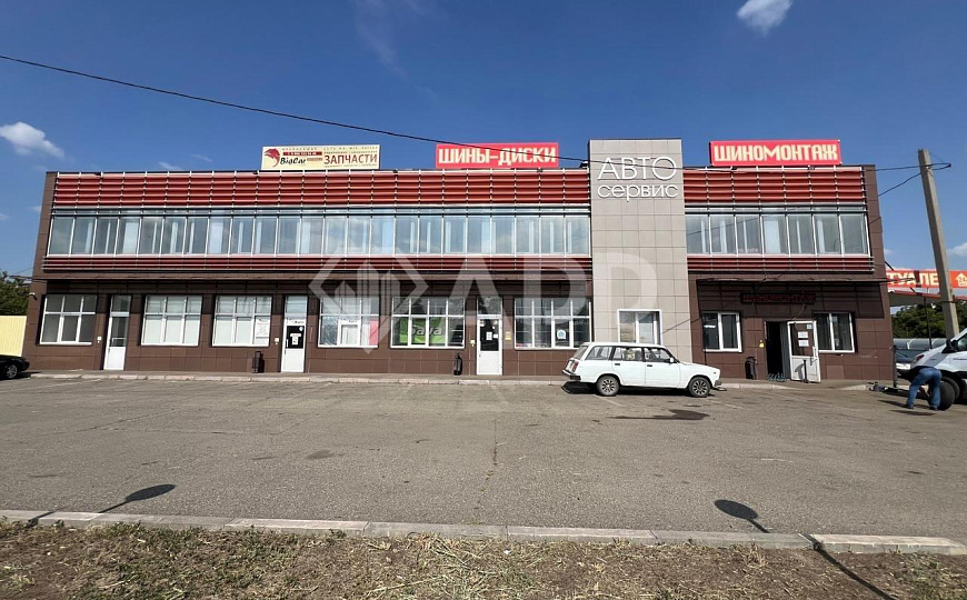 Сдам помещение свободного назначения, 50 м² на первом и около 200 м² на втором этаже.   фото