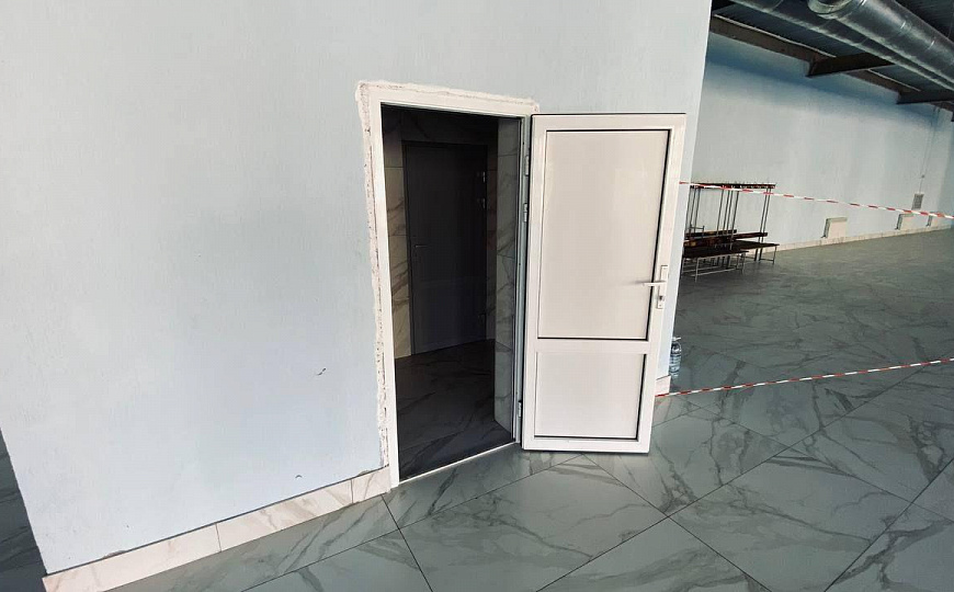 Торговая площадь в ТЦ "Гость" 800 м2 фото