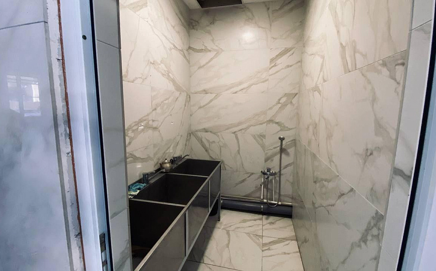 Фитнес центр, общепит, торговля. 400м2 фото