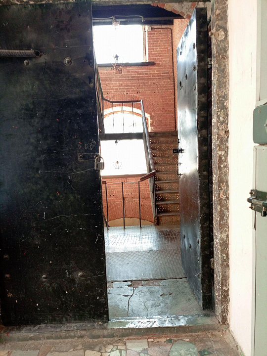 Сдам производственное помещение, 400 м² фото